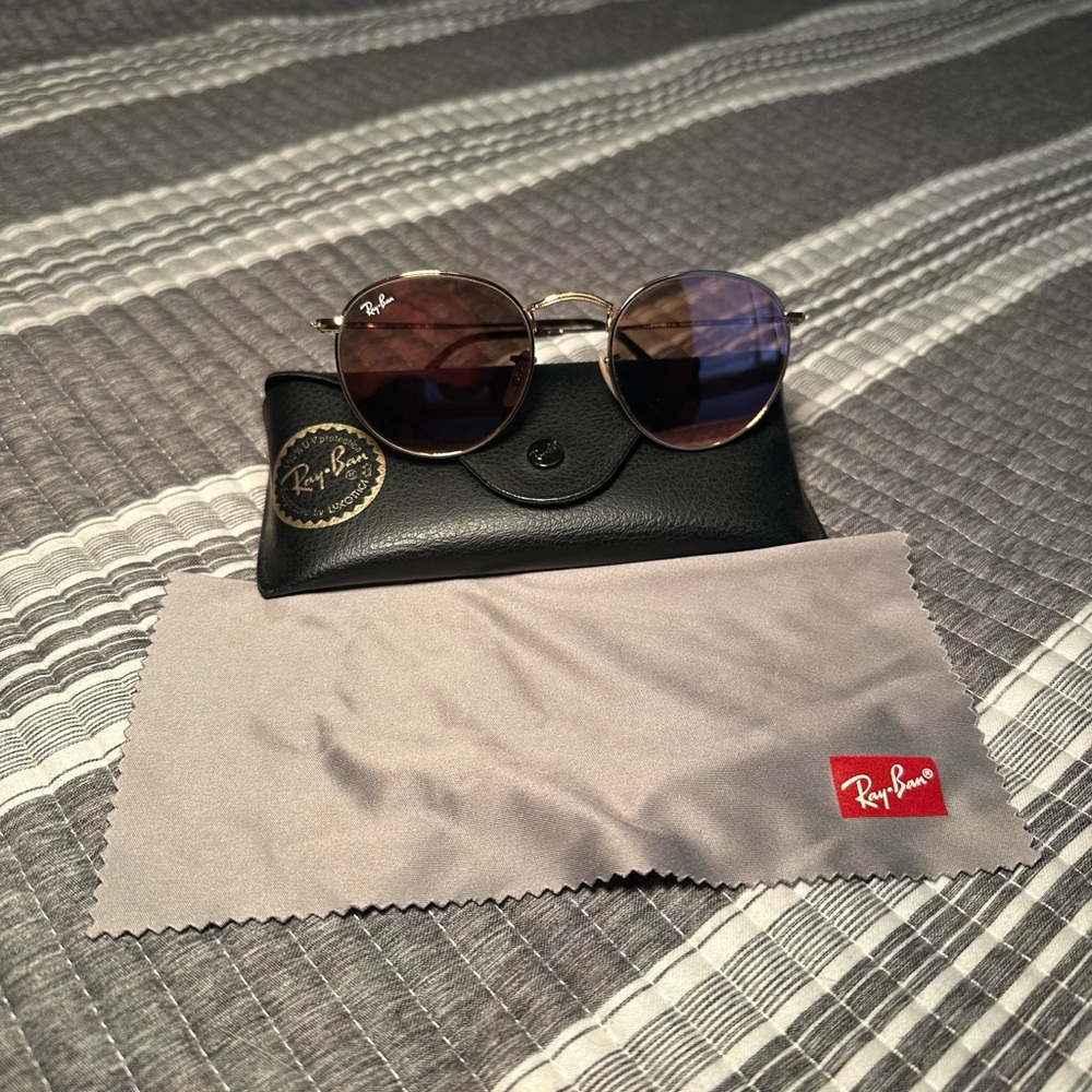 Ray-Ban Gold Frame Sunglasses with Black Case